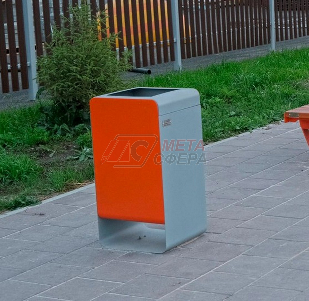 Урна Смит